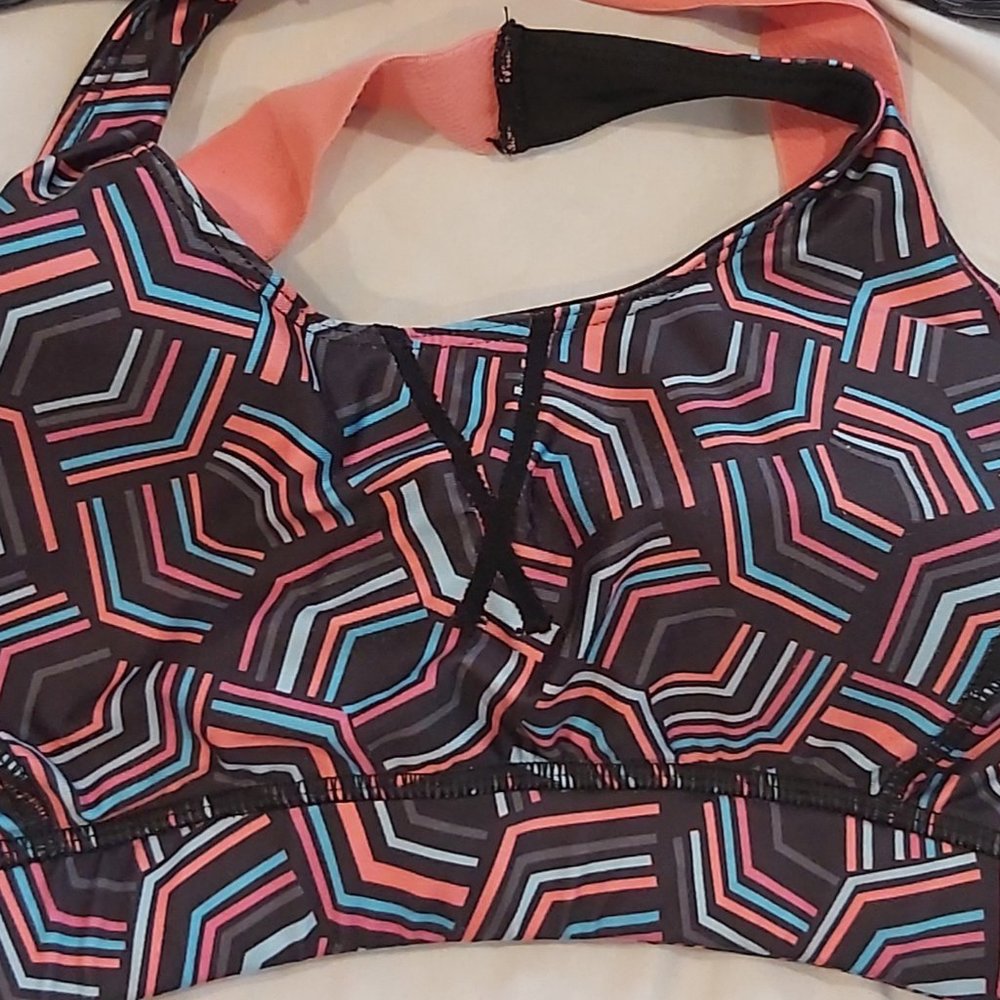 Sports bra